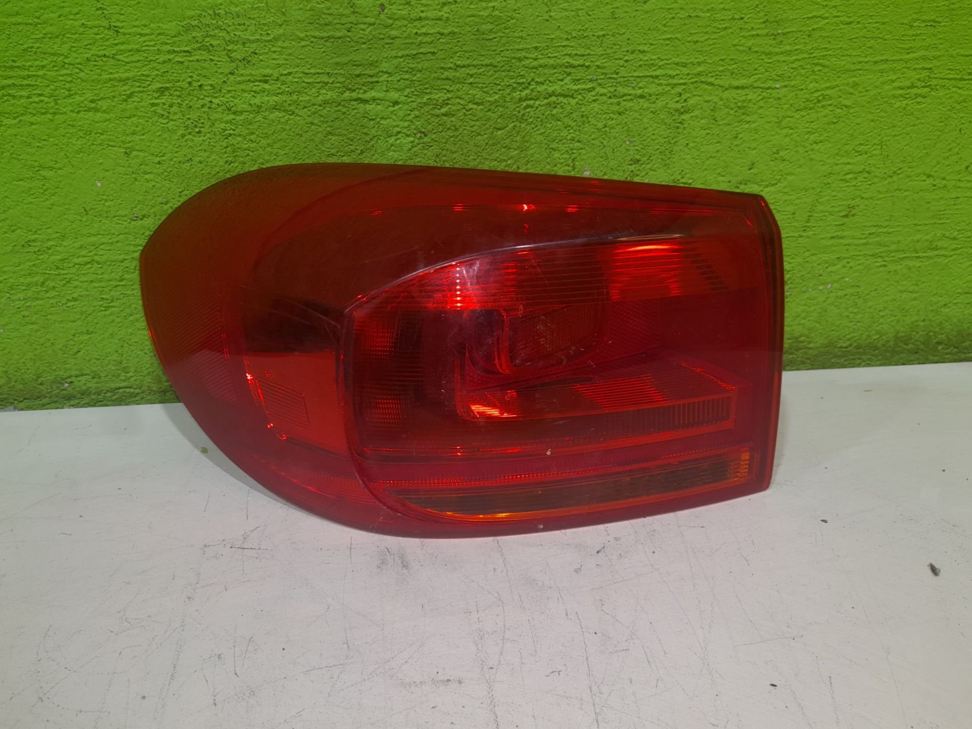 Piloto trasero izquierdo volkswagen tiguan (5n2) country 4motion bluemotion