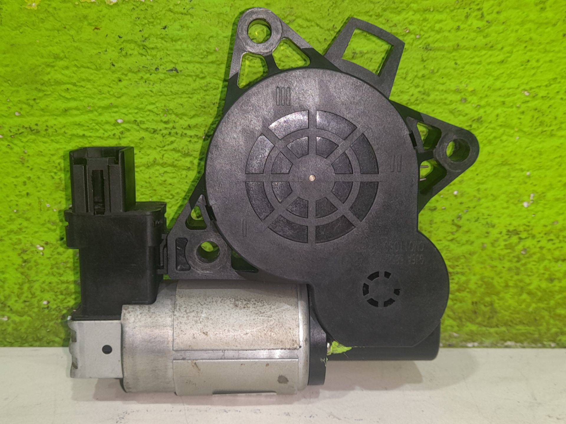 Motor elevalunas trasero izquierdo mazda 6 berlina (gg) 