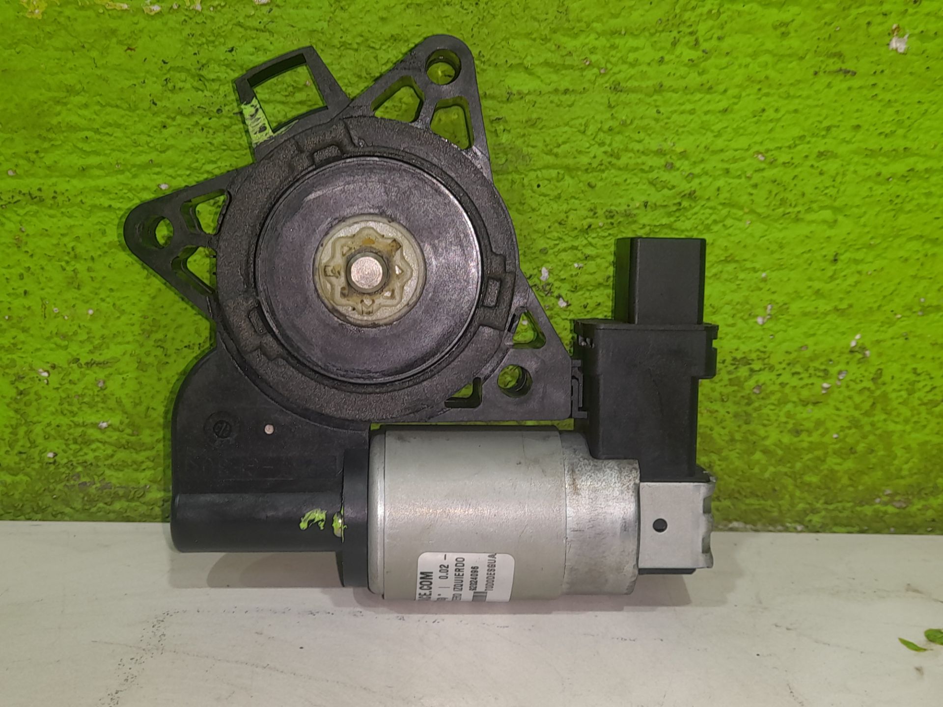 Motor elevalunas trasero izquierdo mazda 6 berlina (gg) 