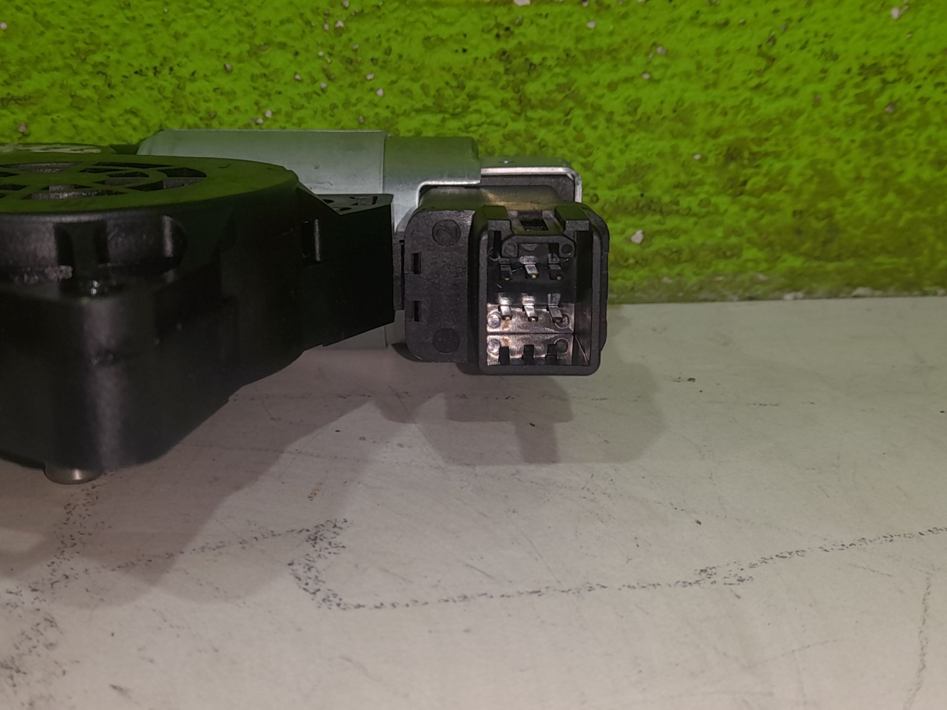 Motor elevalunas trasero derecho mazda 6 berlina (gg) 