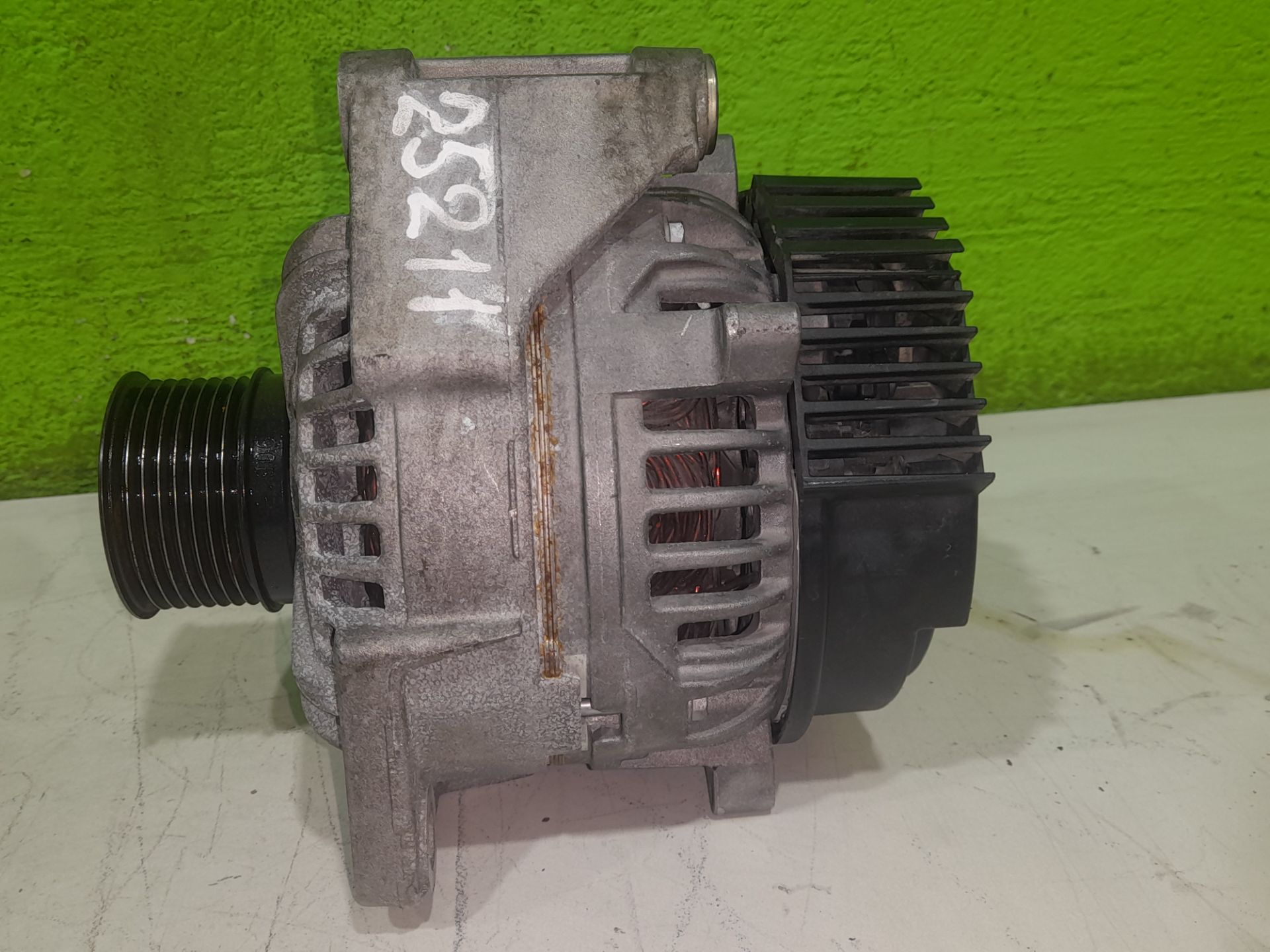 Alternador mercedes-benz axor 2 cr 2-ejes 18 t bm 944 95024 (2004) 1829   4x2      om 906 la   nr