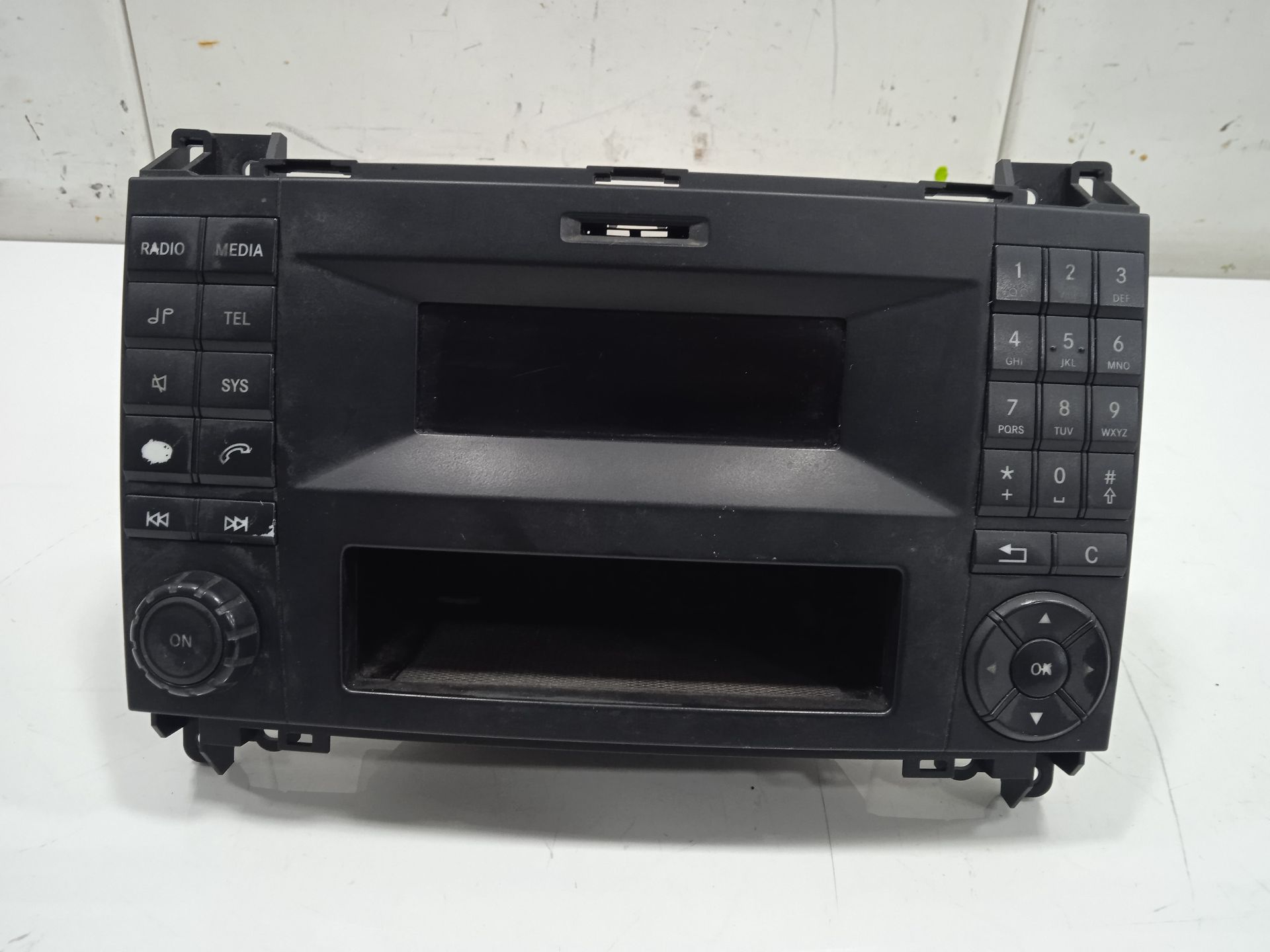 Sistema audio / radio cd 210211213214216 cdi (906.6
