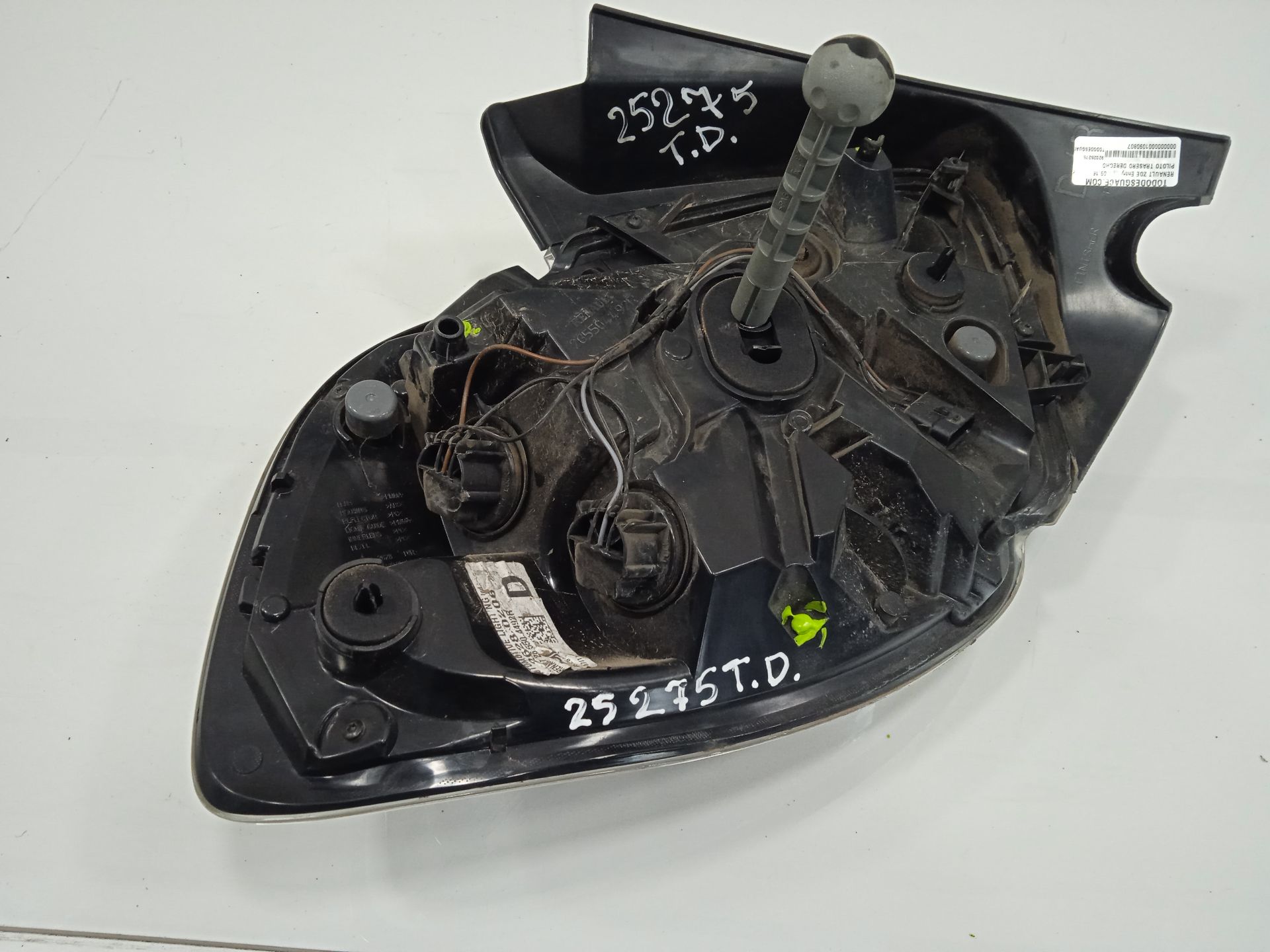 Piloto trasero derecho renault zoe entry