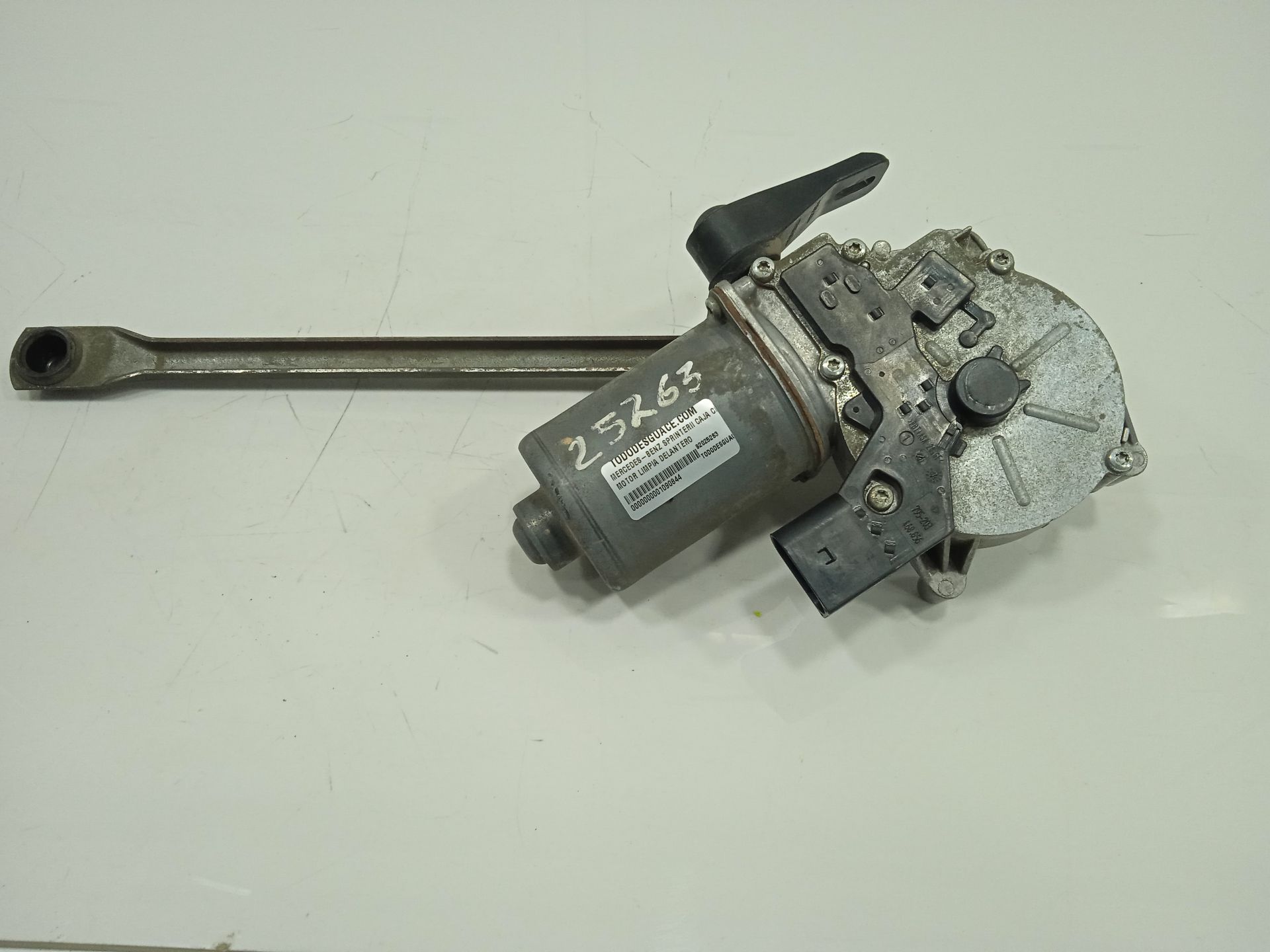 Motor limpia delantero 210211213214216 cdi (906.6