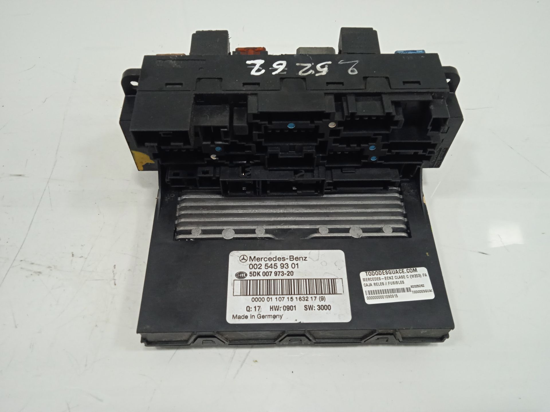 Caja reles / fusibles mercedes-benz clase c (bm 203) familiar c 180 t (203.235)