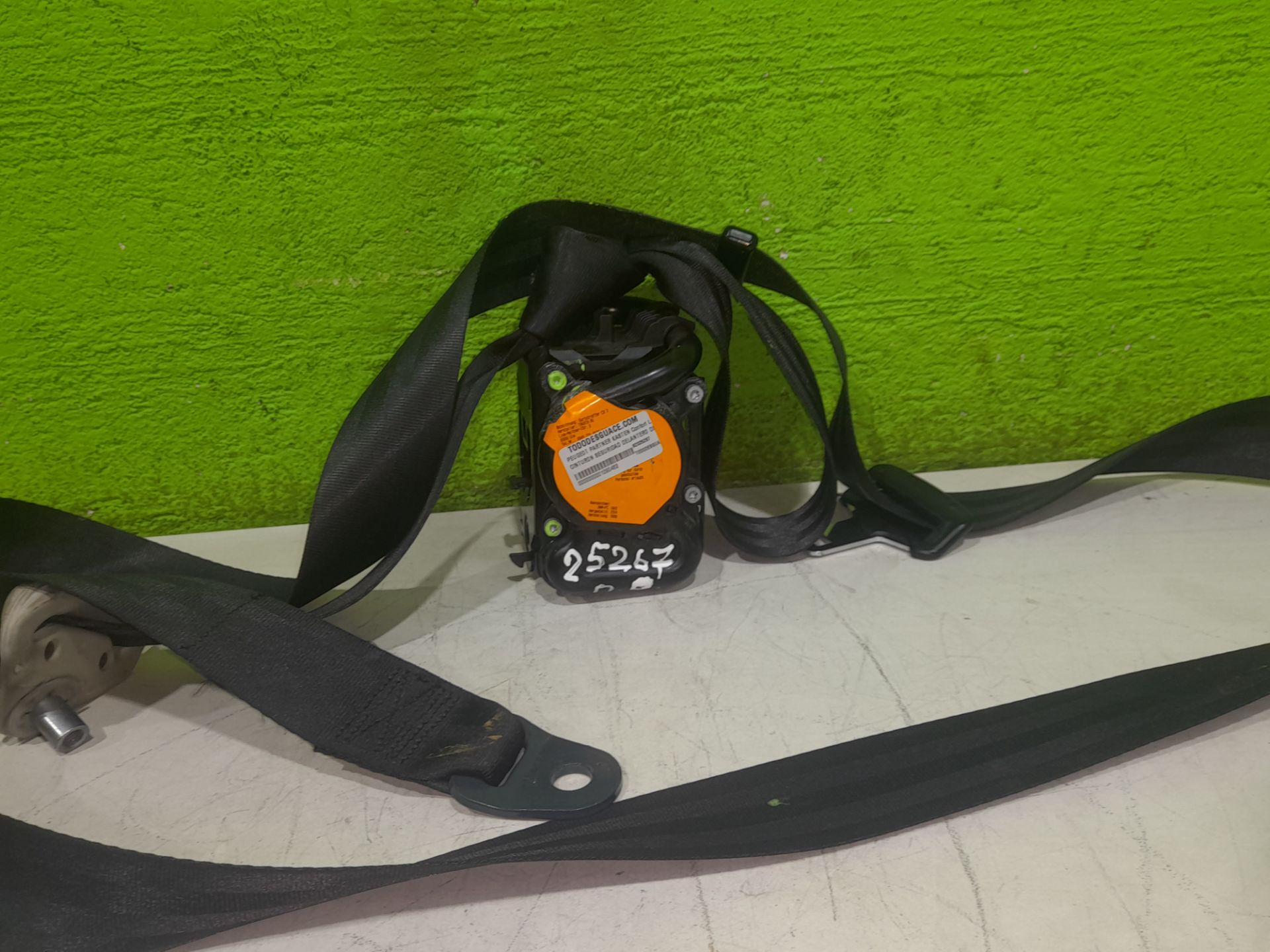Cinturon seguridad delantero derecho   no identificado