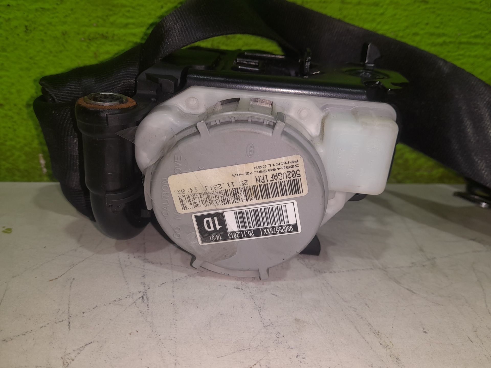 Cinturon seguridad delantero derecho   no identificado