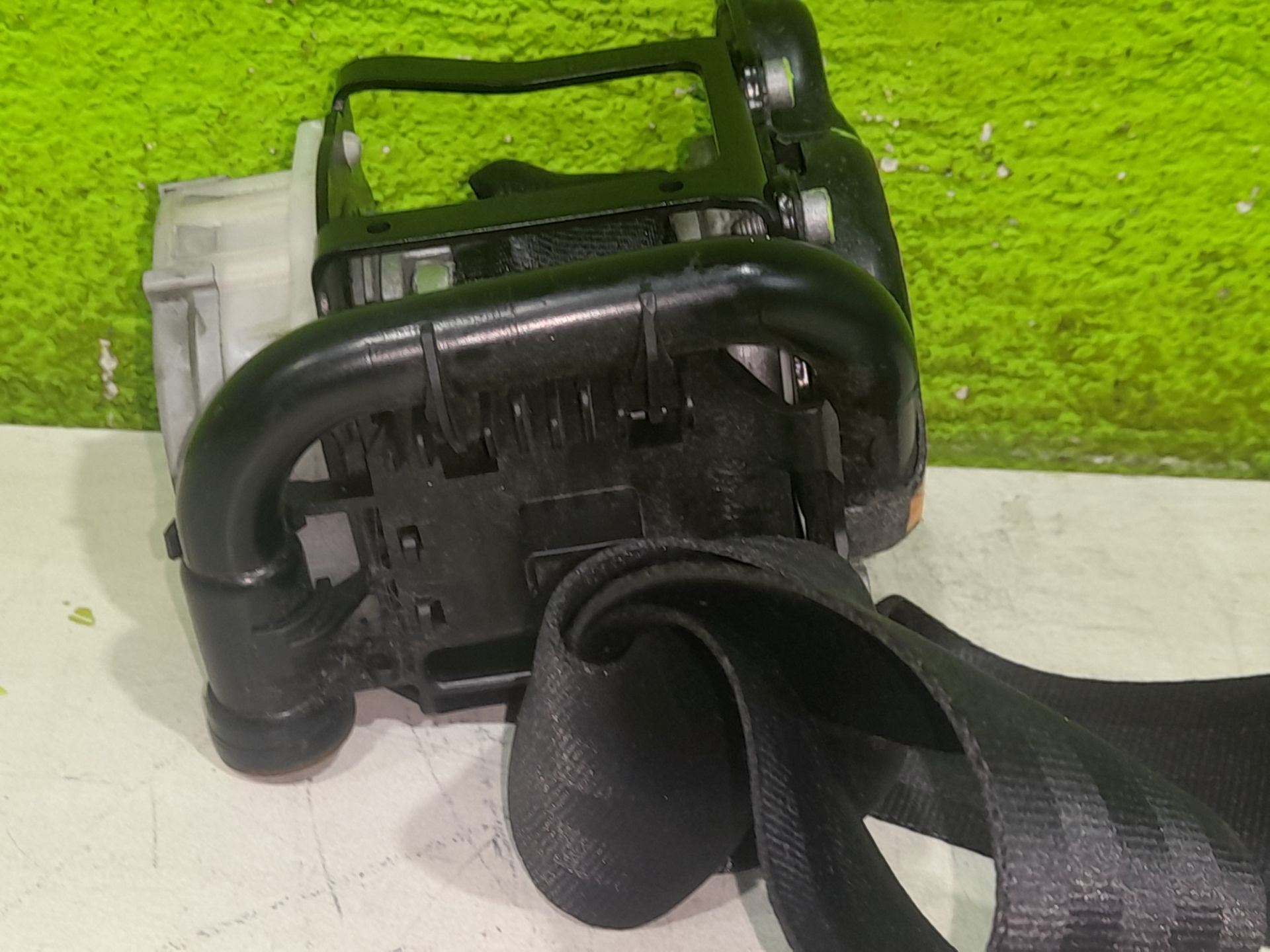 Cinturon seguridad delantero izquierdo   no identificado
