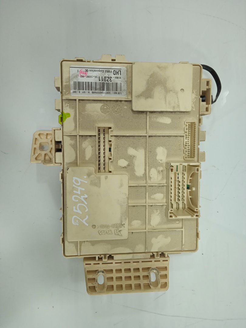 Caja reles / fusibles hyundai i40 (vf) gl bluedrive city  bluedrive 