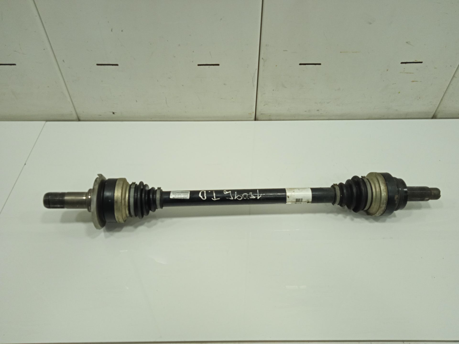 Transmision trasera derecha bmw serie 1 berlina 3p (f21) 118d