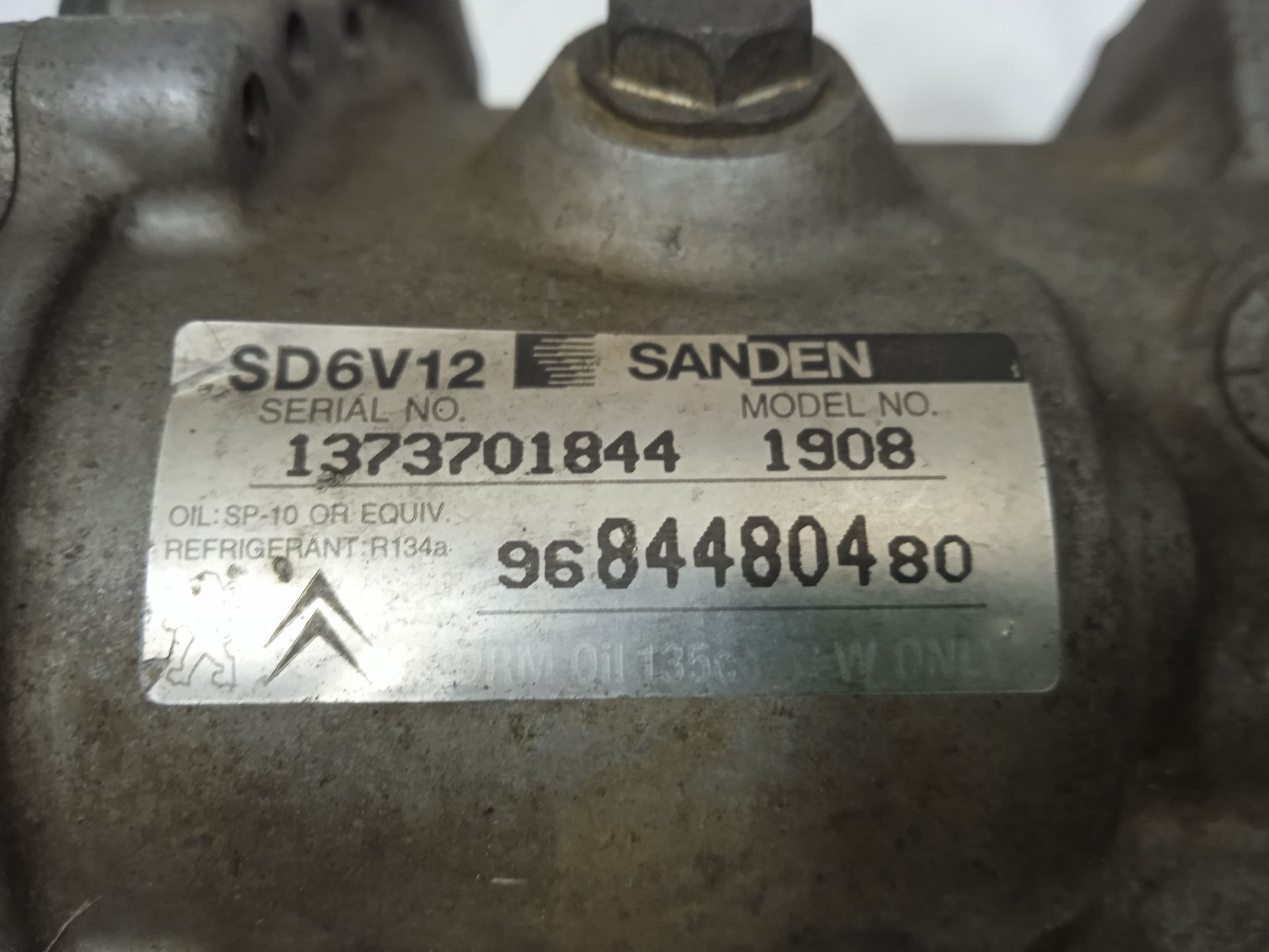 Compresor aire acondicionado   no identificado