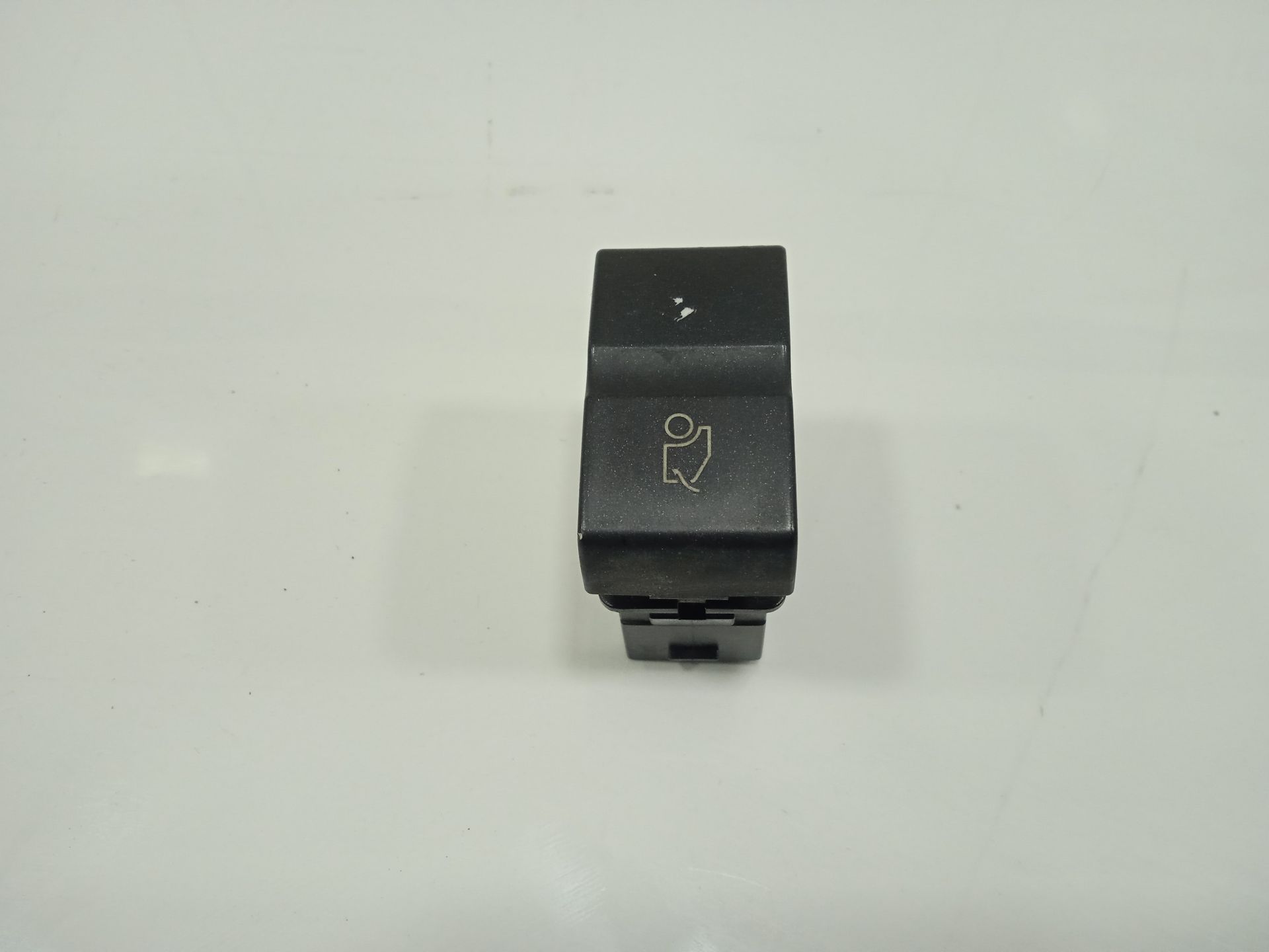 Interruptor iveco stralis (ad hi-streetat hi-road)(07.2012) fg ad tp                    4