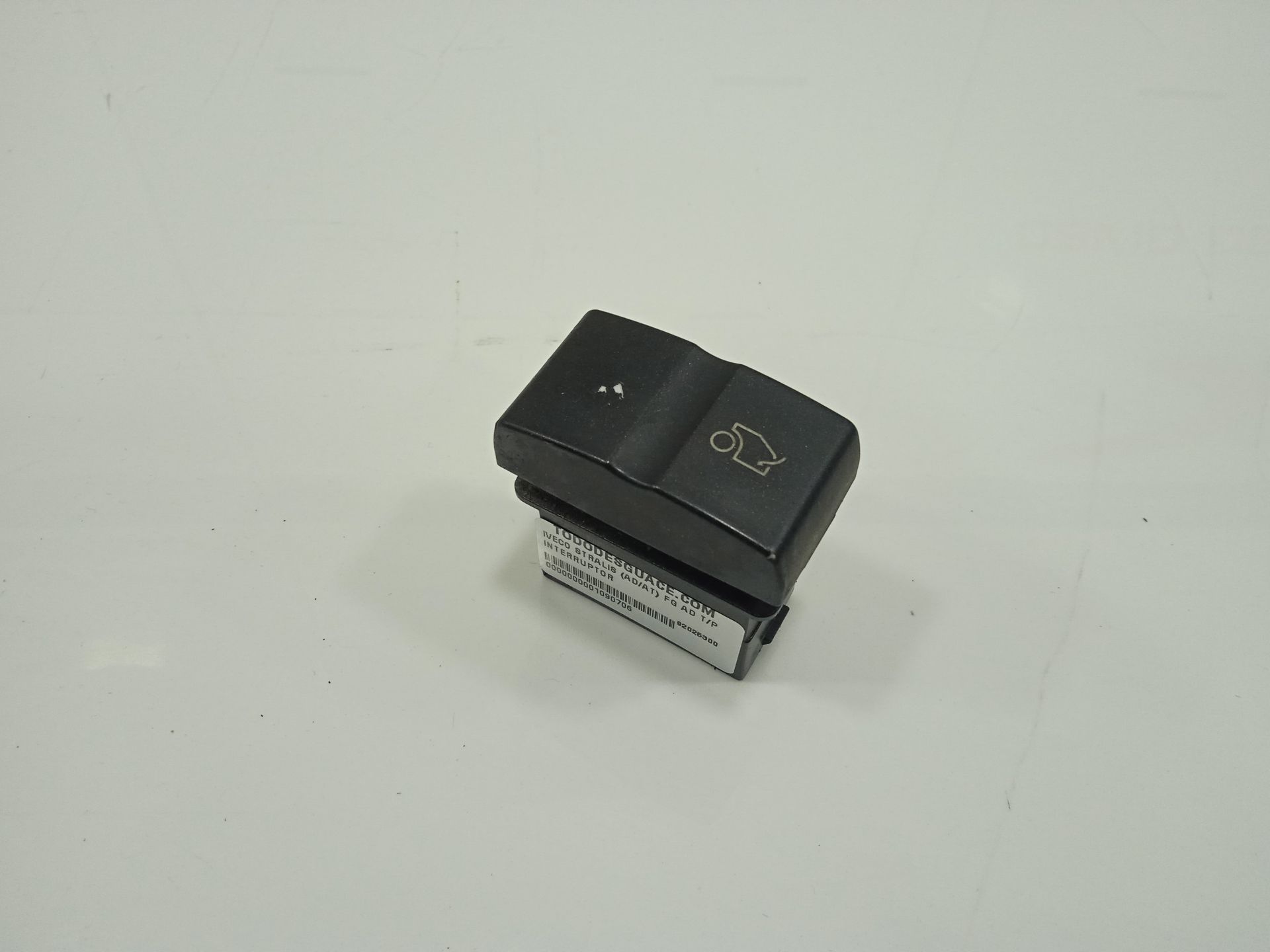 Interruptor iveco stralis (ad hi-streetat hi-road)(07.2012) fg ad tp                    4