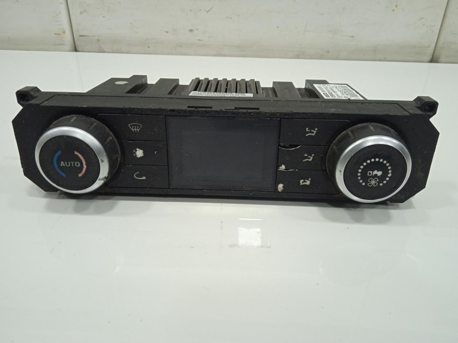 Mando calefaccion / aire acondicionado iveco stralis (ad hi-streetat hi-road)(07.2012) fg ad tp                    4