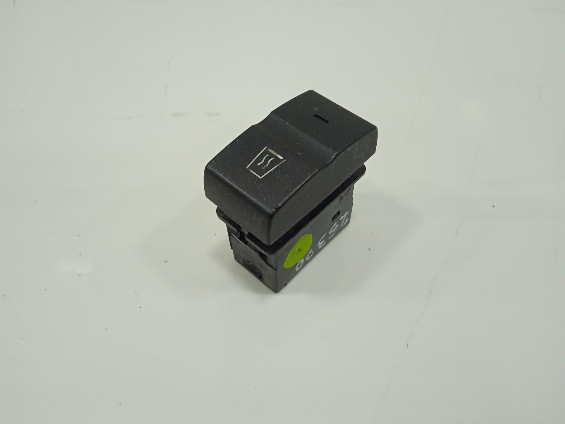 Interruptor iveco stralis (ad hi-streetat hi-road)(07.2012) fg ad tp                    4