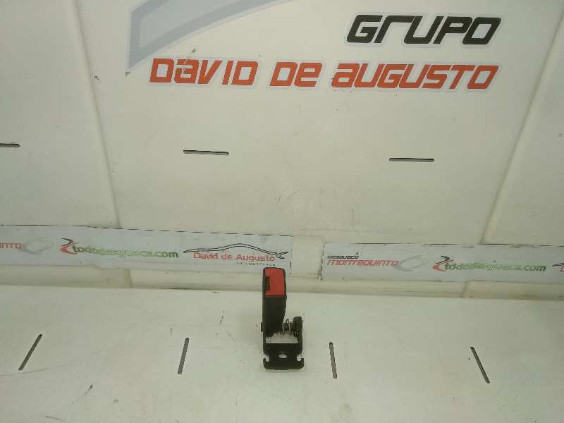  anclaje cinturon trasero izquierdo   bmw serie 6 coupe (e63) 635d 3.0 turbodiesel cat