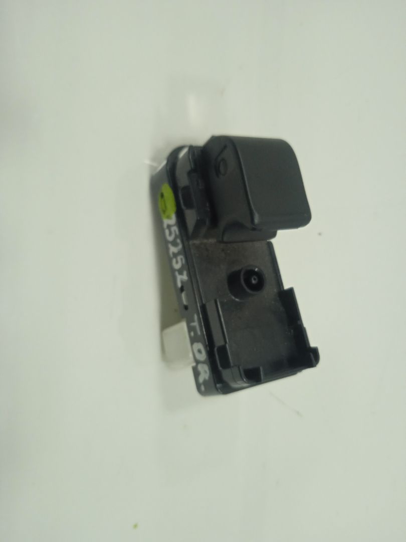 Mando elevalunas trasero derecho mazda cx-3 (dk) centerline