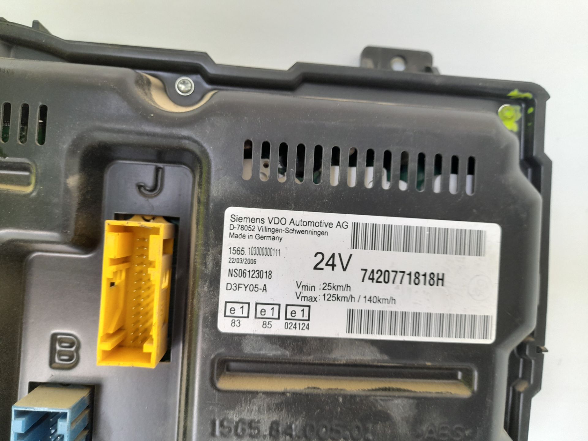 Cuadro instrumentos renault premium distribution 