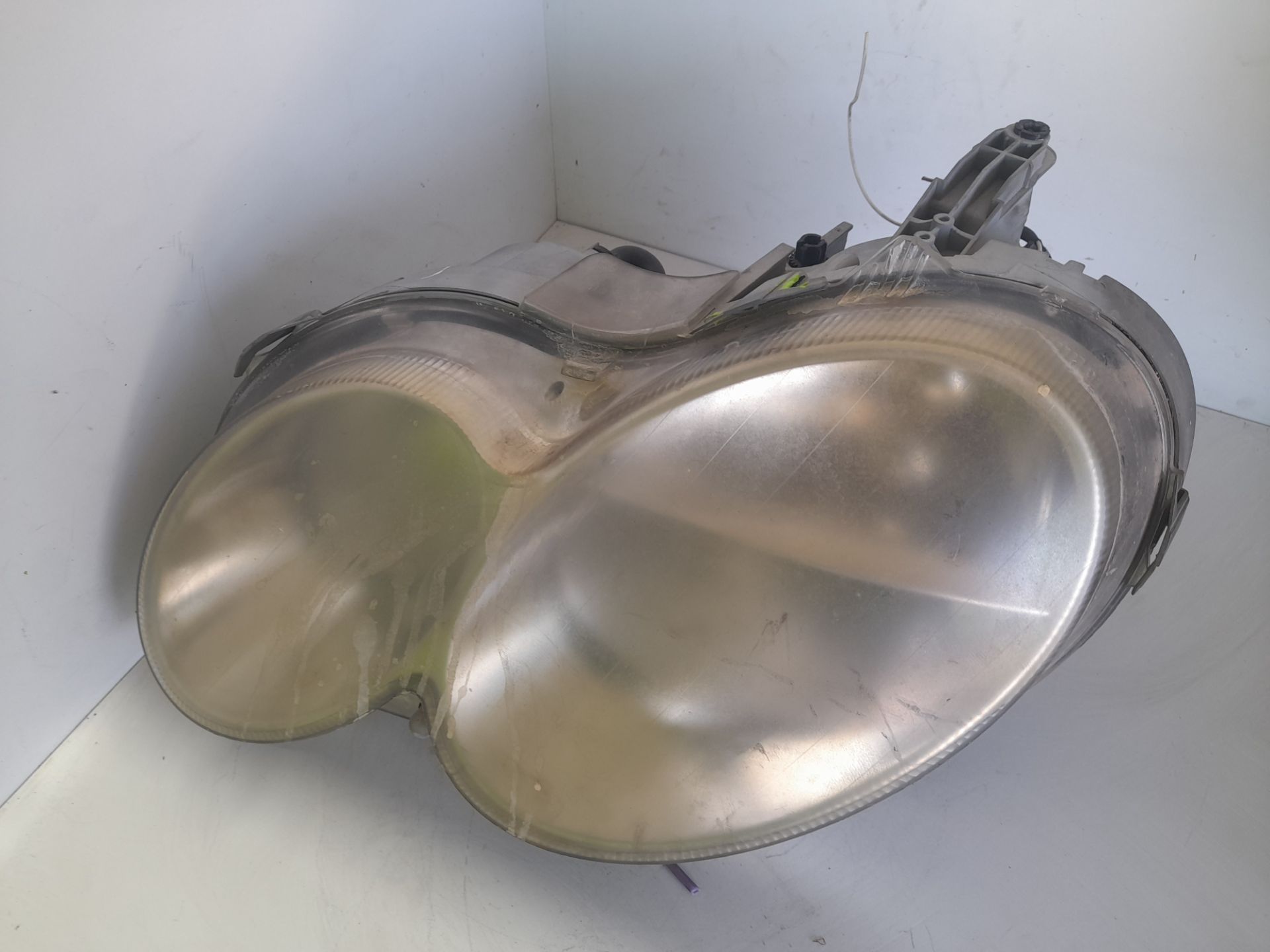 Faro izquierdo mercedes-benz clk (bm 209) coupe 270 cdi (209.316)