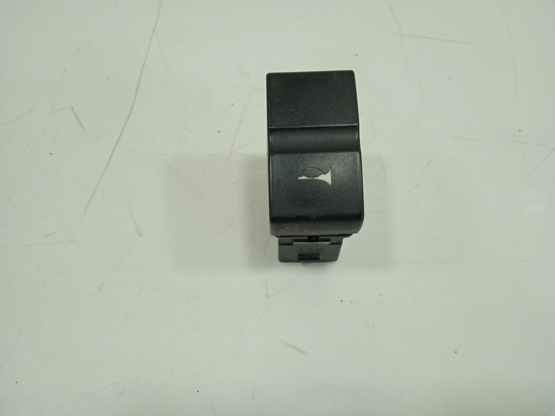 Interruptor iveco stralis (ad hi-streetat hi-road)(07.2012) fg ad tp                    4