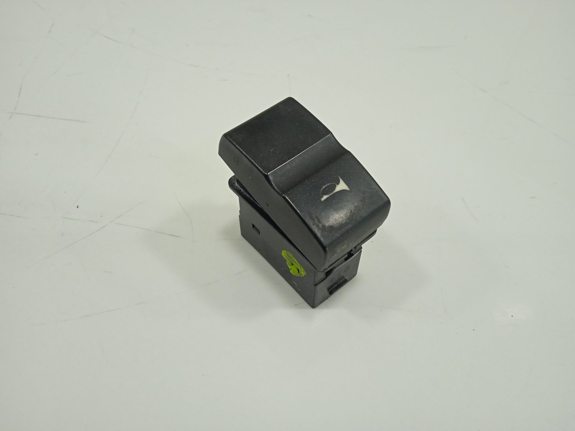 Interruptor iveco stralis (ad hi-streetat hi-road)(07.2012) fg ad tp                    4