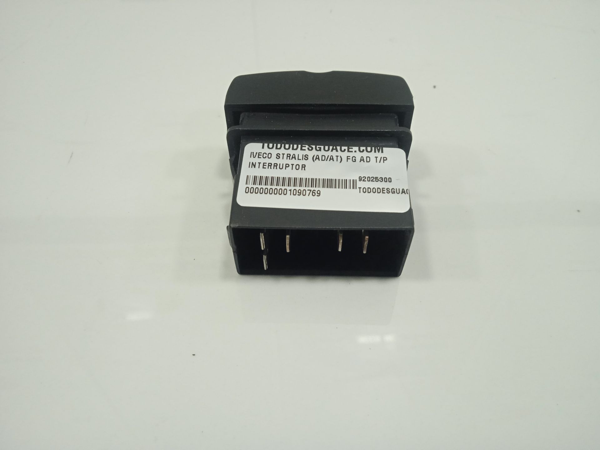 Interruptor iveco stralis (ad hi-streetat hi-road)(07.2012) fg ad tp                    4