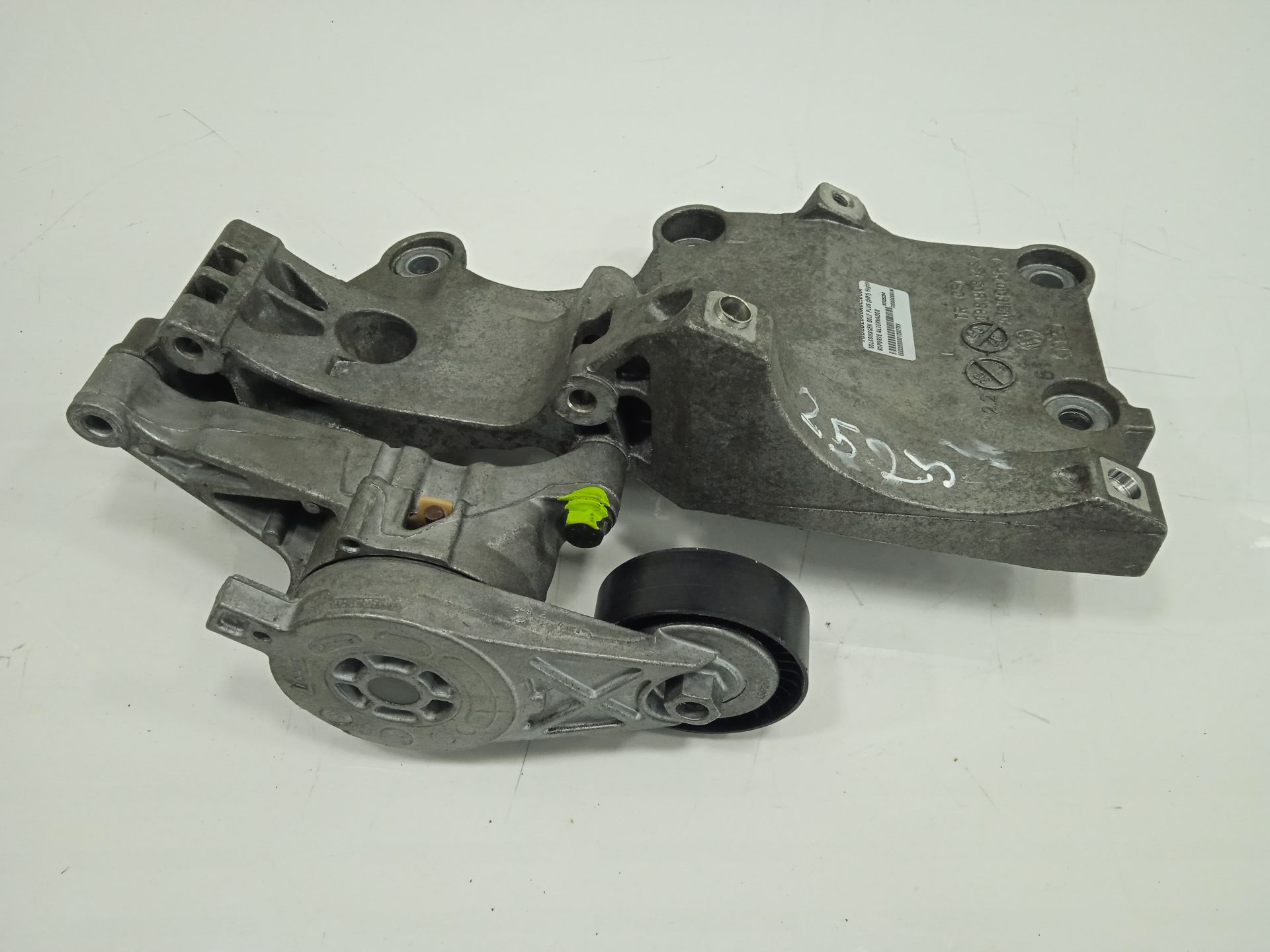 Soporte alternador   no identificado