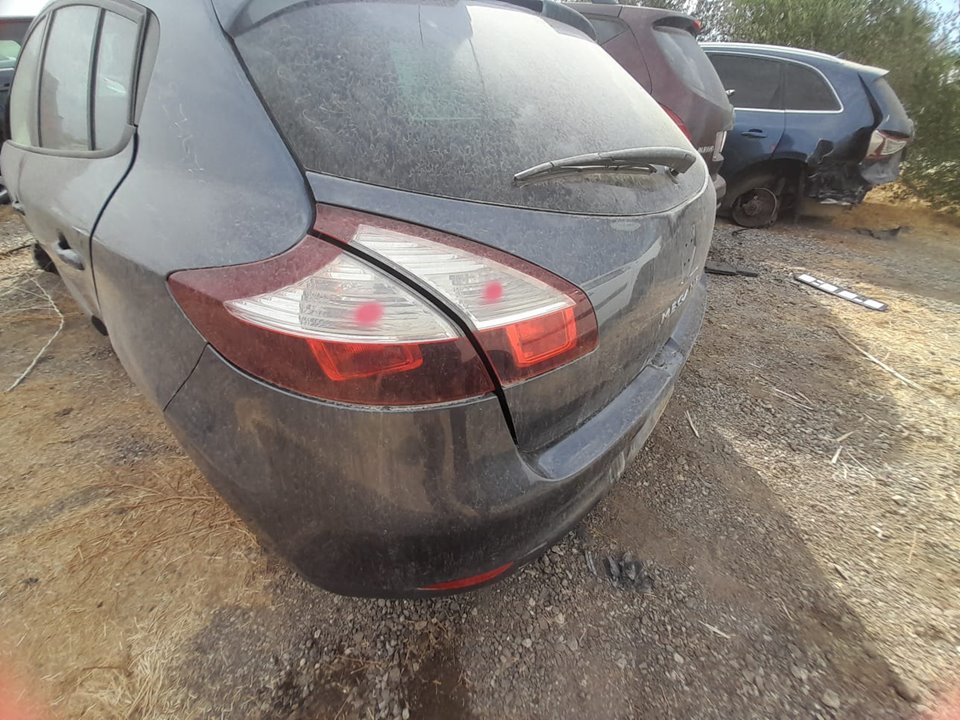 Paragolpes trasero renault megane iii berlina 5p dynamique