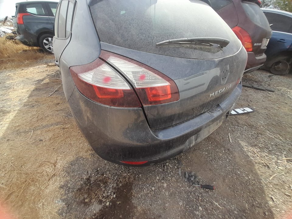 Paragolpes trasero renault megane iii berlina 5p dynamique