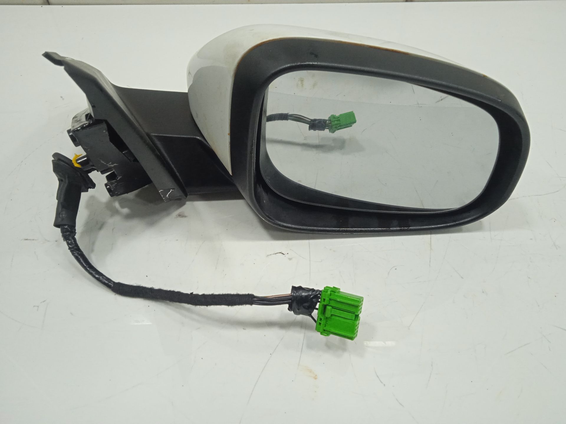 Retrovisor derecho volvo v60 familiar kinetic