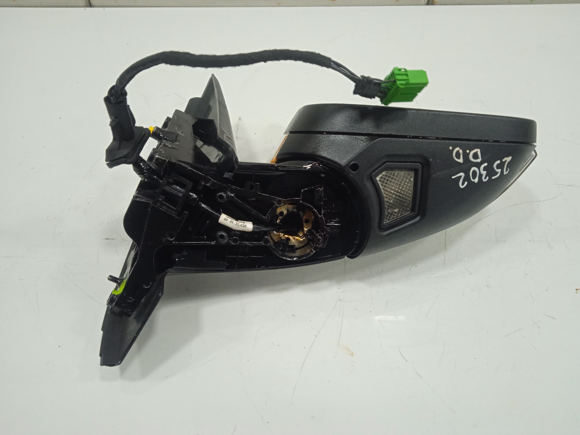 Retrovisor derecho volvo v60 familiar kinetic