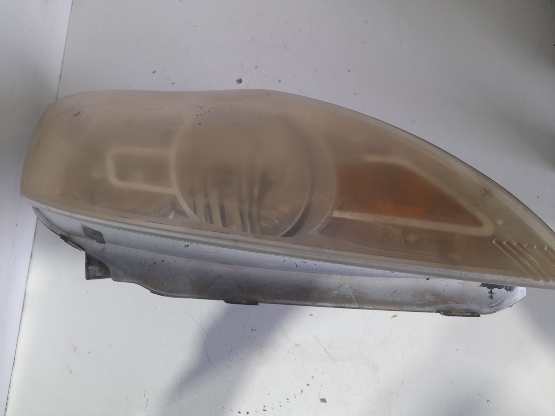 Faro derecho ford focus berlina (cap) ambiente (d)