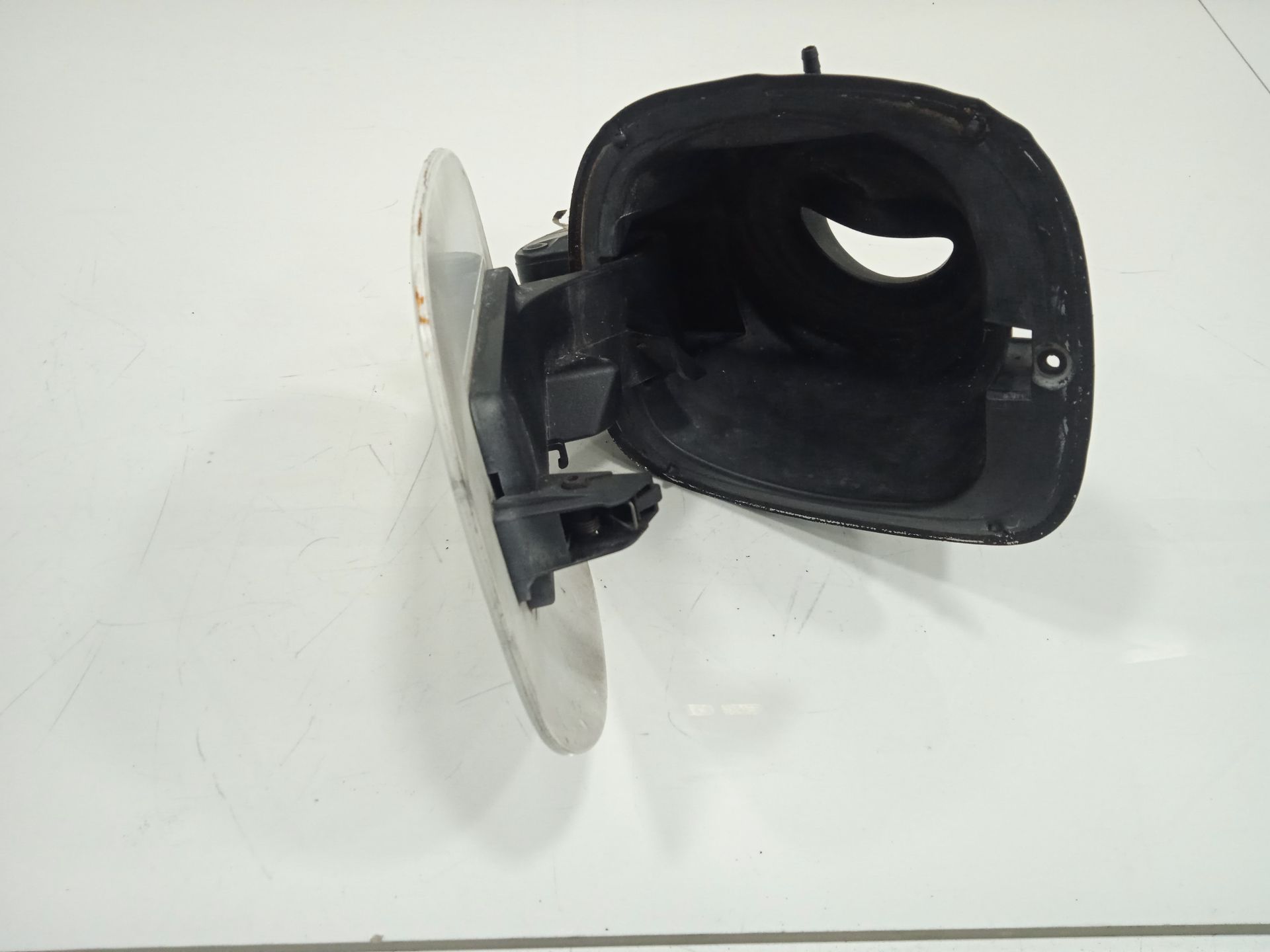 Tapa exterior combustible volvo v60 familiar kinetic