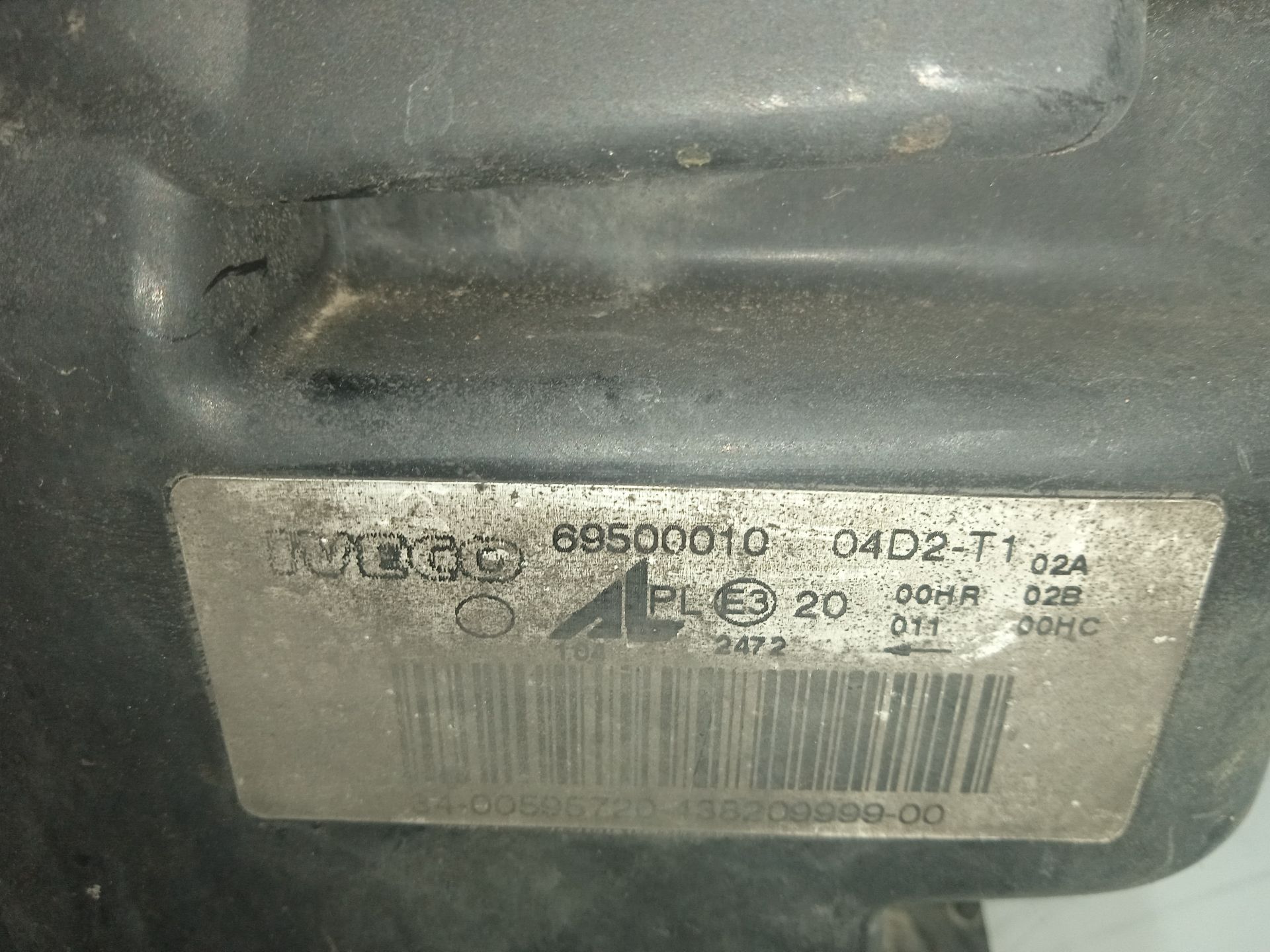 Faro derecho iveco  no identificado