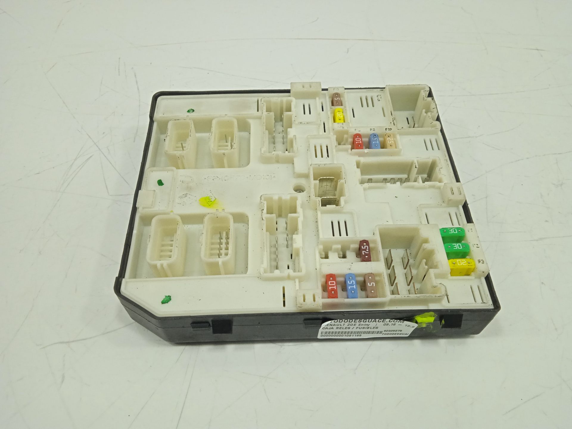 Caja reles / fusibles renault zoe entry
