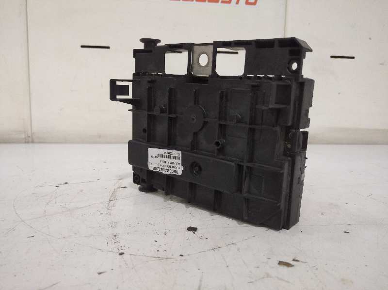 Caja reles / fusibles peugeot 407 sw st confort