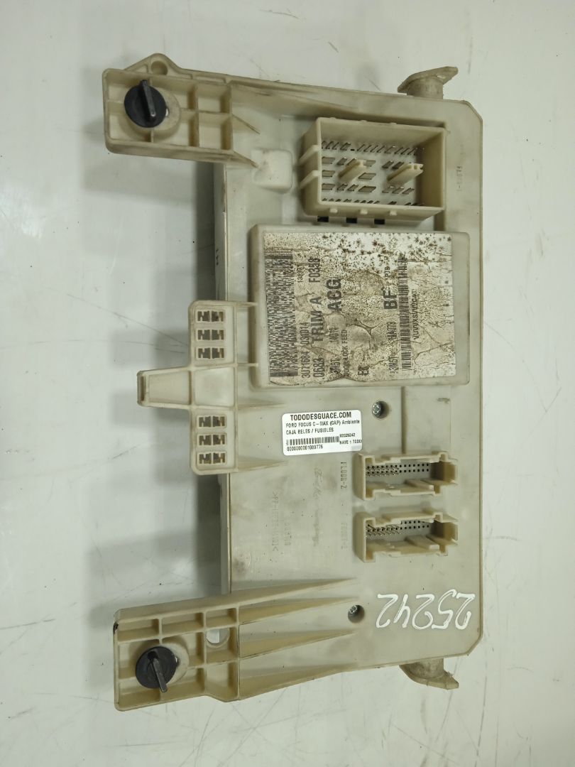 Caja reles / fusibles ford focus c-max (cap)(2003) ambiente (d)