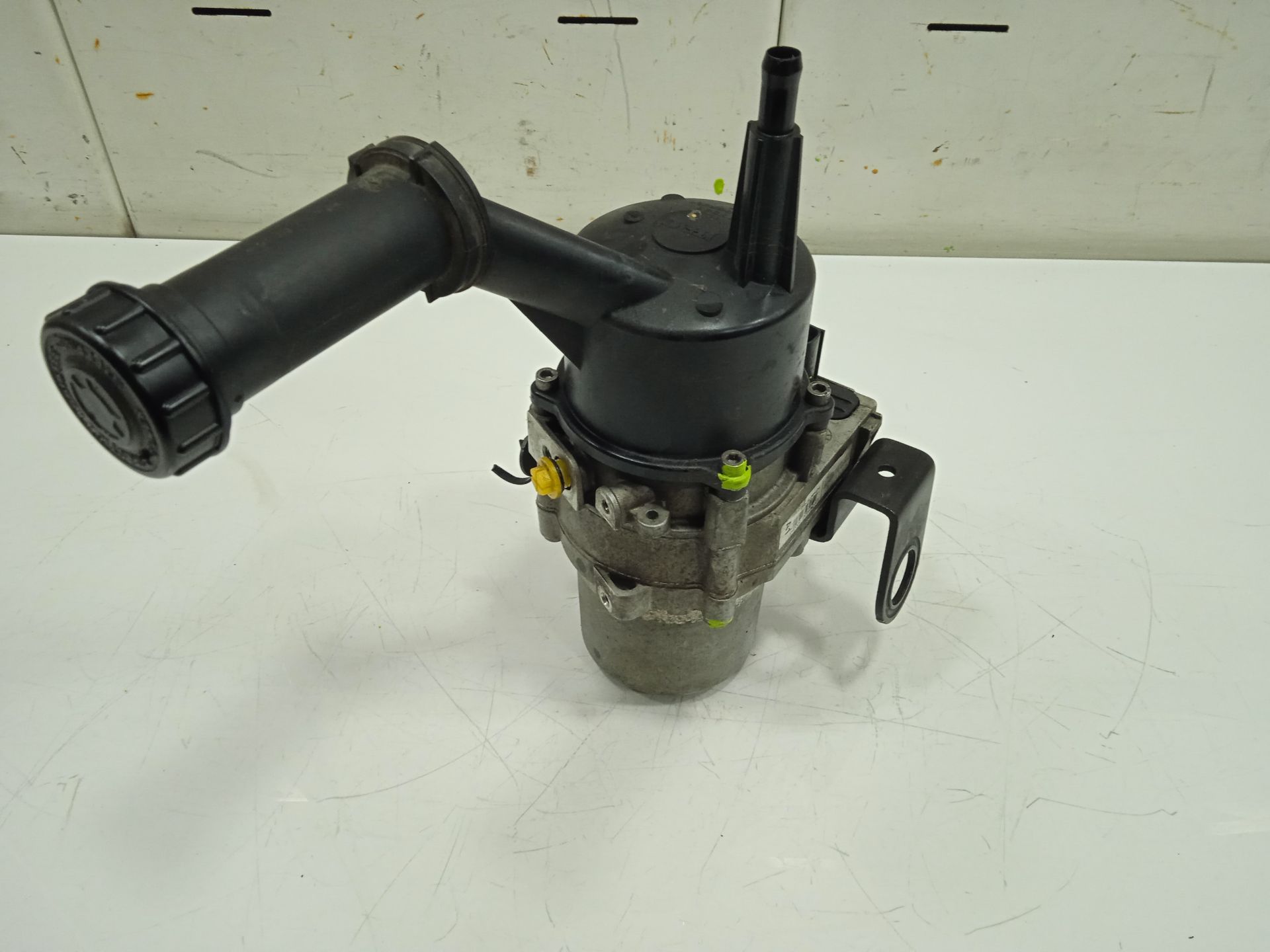 Bomba direccion citroen c4 berlina business