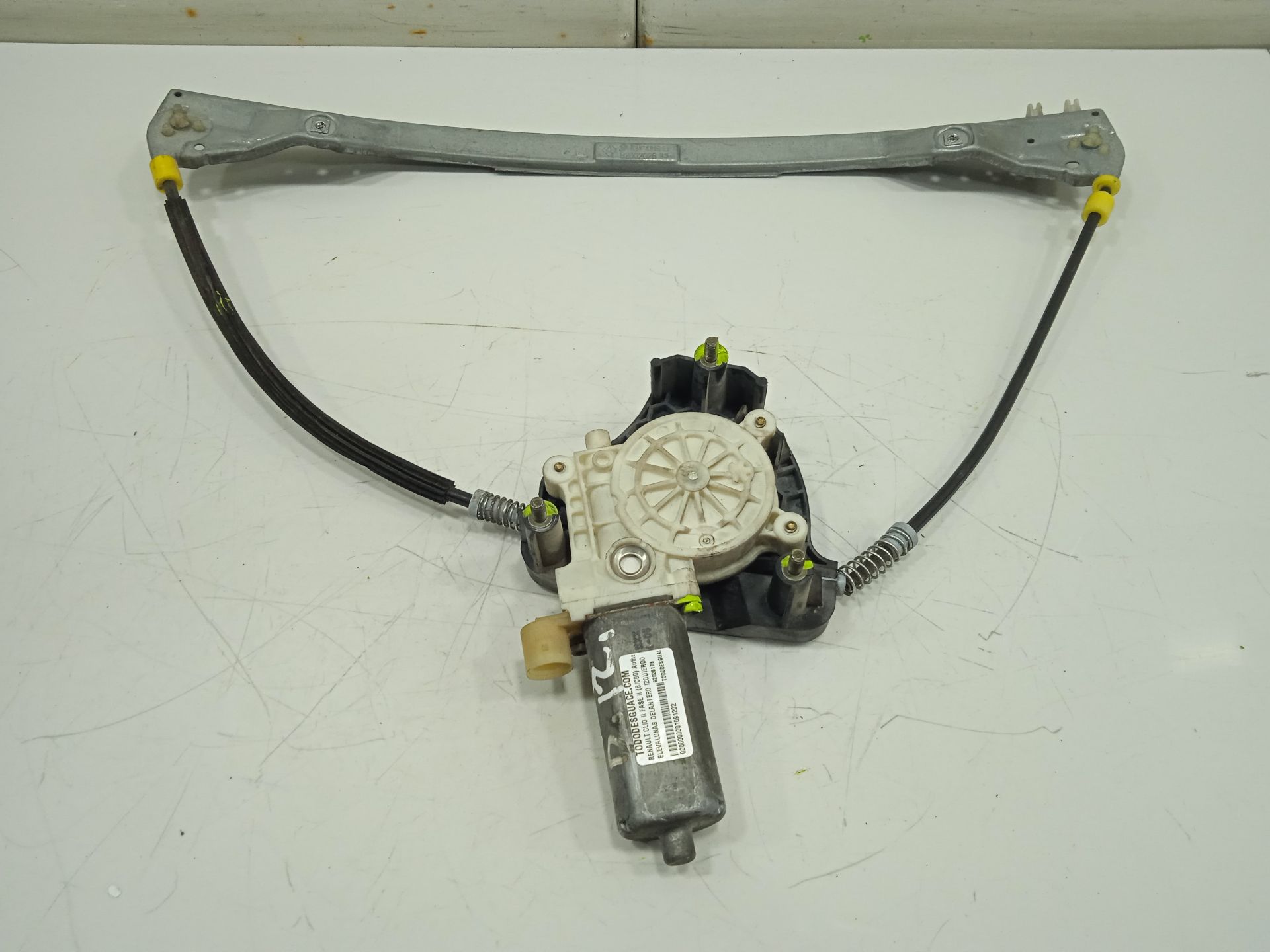 Elevalunas delantero izquierdo renault clio ii fase ii (bcb0) authentique