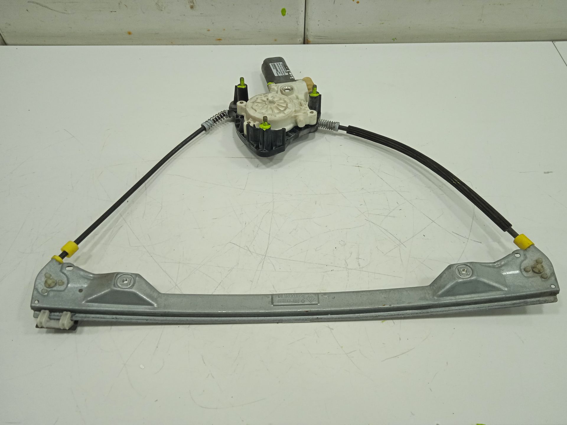Elevalunas delantero izquierdo renault clio ii fase ii (bcb0) authentique