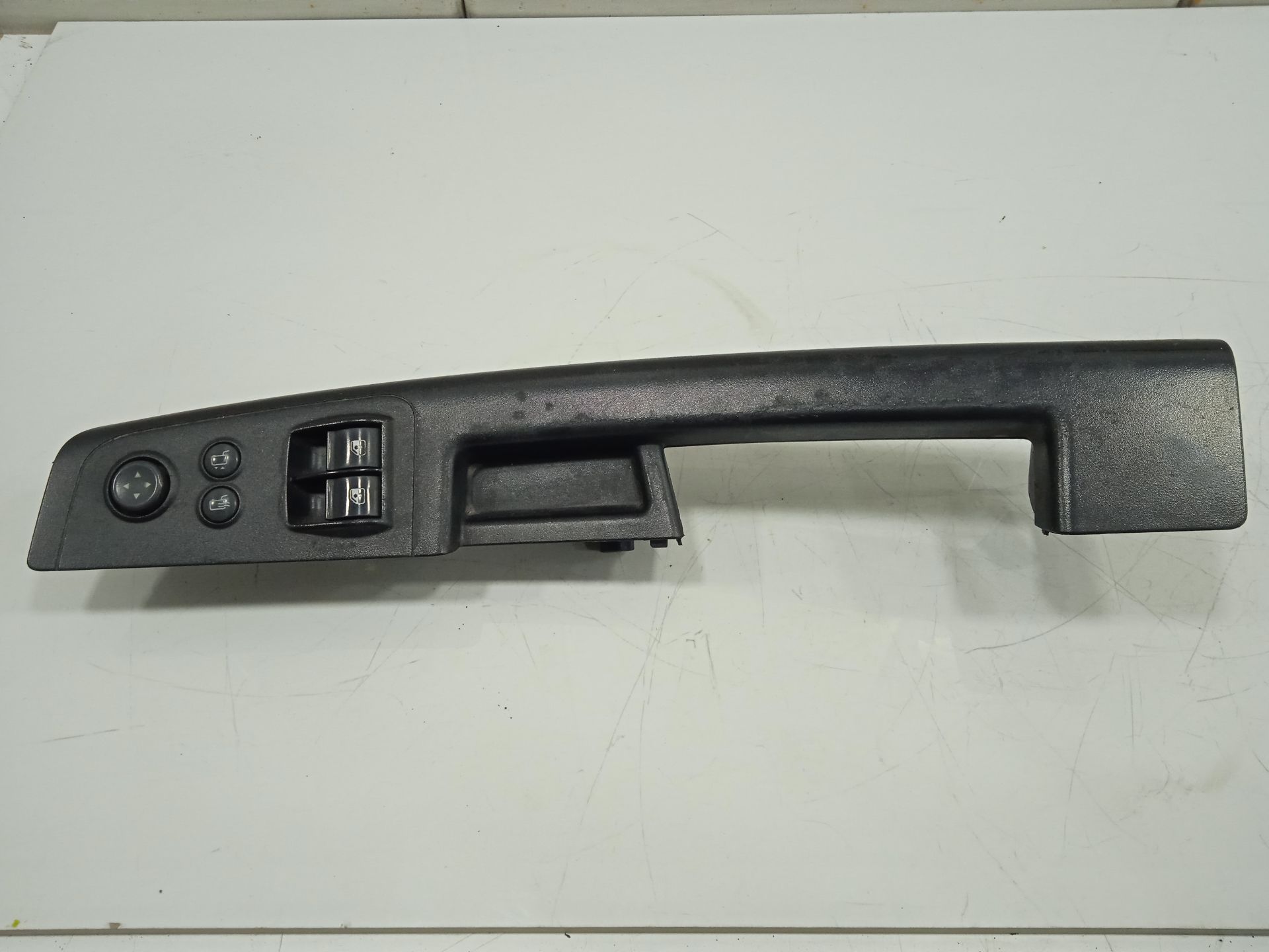 Mando elevalunas delantero izquierdo iveco stralis (ad hi-streetat hi-road)(07.2012) fg ad tp                    4