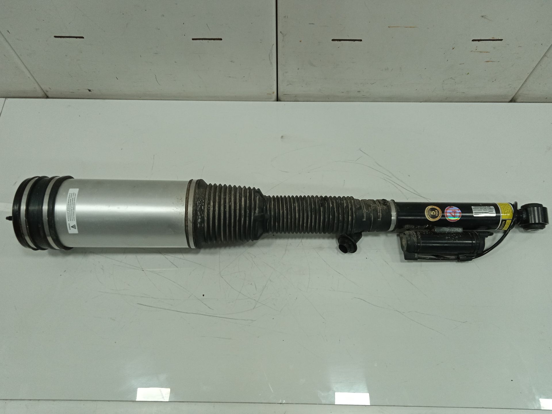 Amortiguador trasero derecho mercedes-benz clase s (bm 220) berlina 320 (220.065)