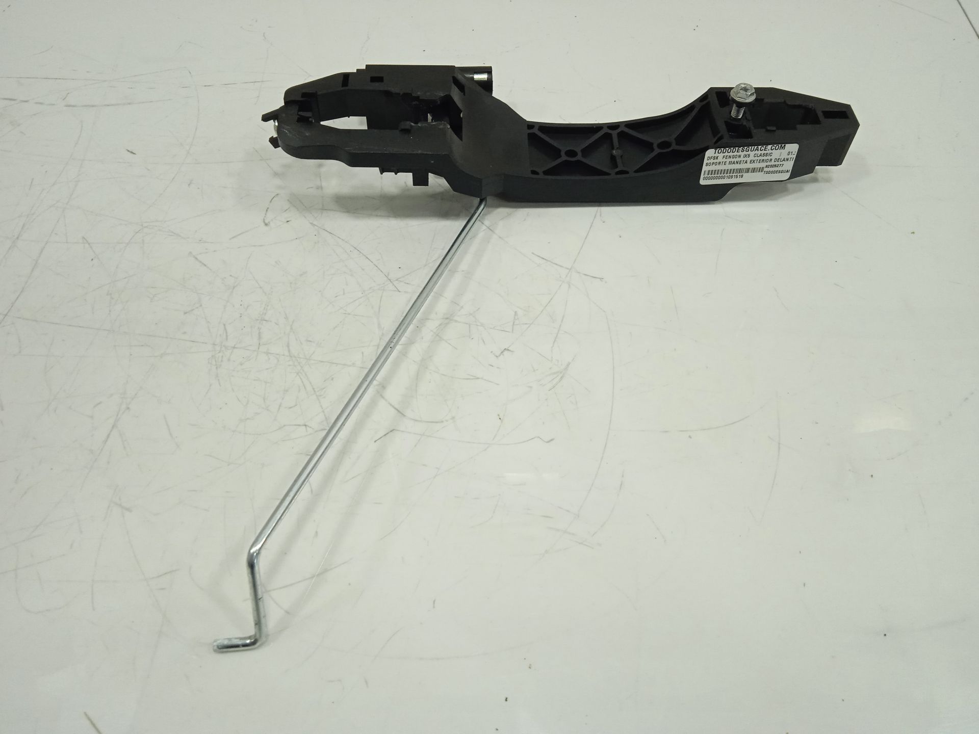 Soporte maneta exterior delantera derecha   no identificado