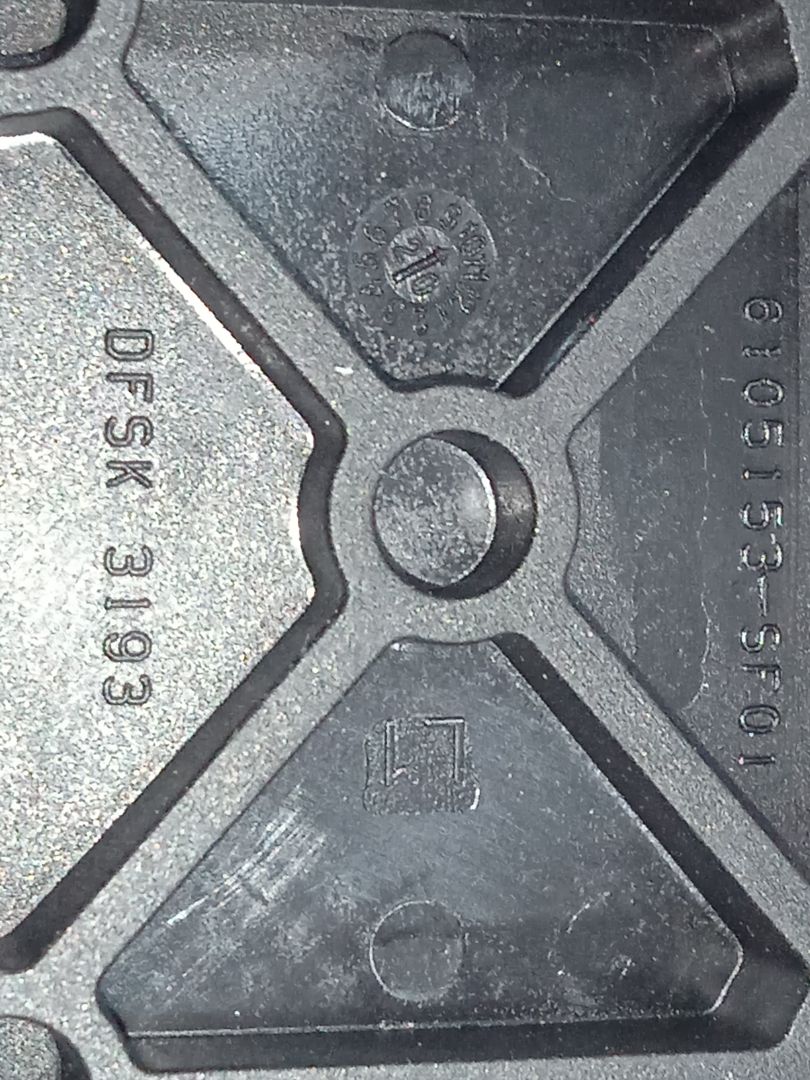 Soporte maneta exterior delantera izquierda   no identificado