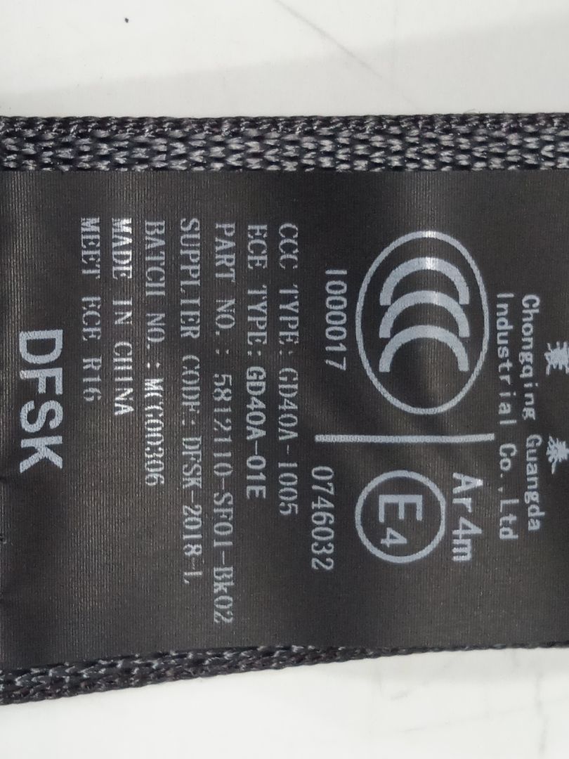 Cinturon seguridad trasero izquierdo   no identificado