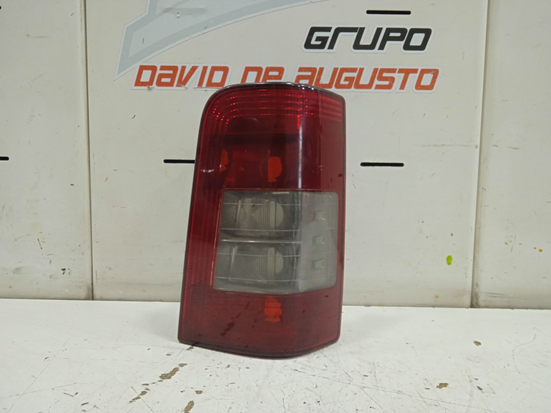 Piloto trasero derecho citroen berlingo 1.6 hdi 92 multispace