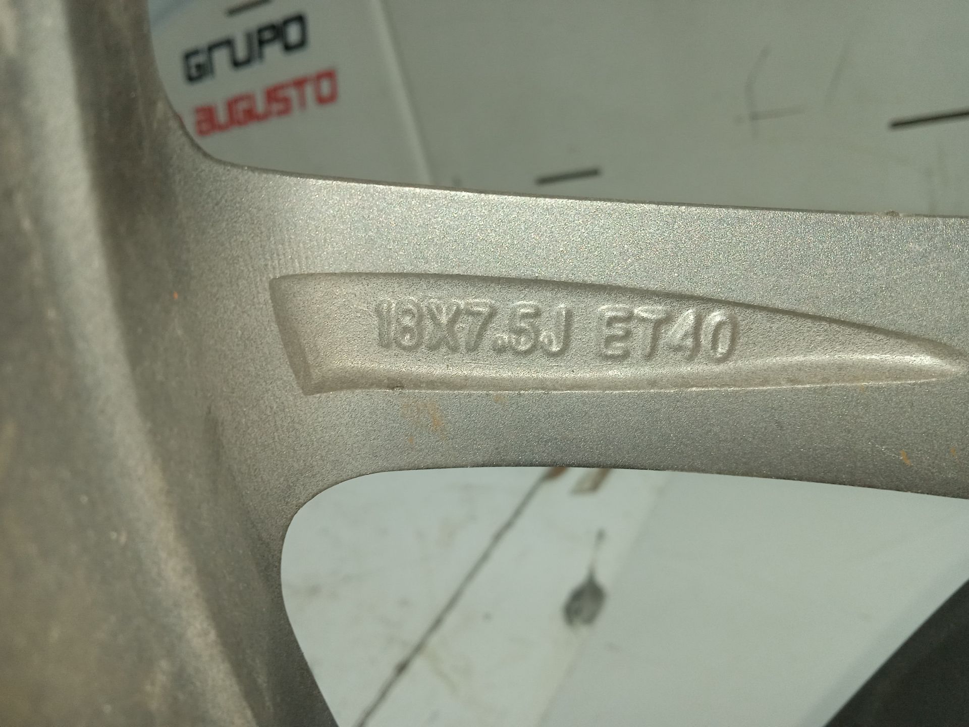 Llanta   no identificado