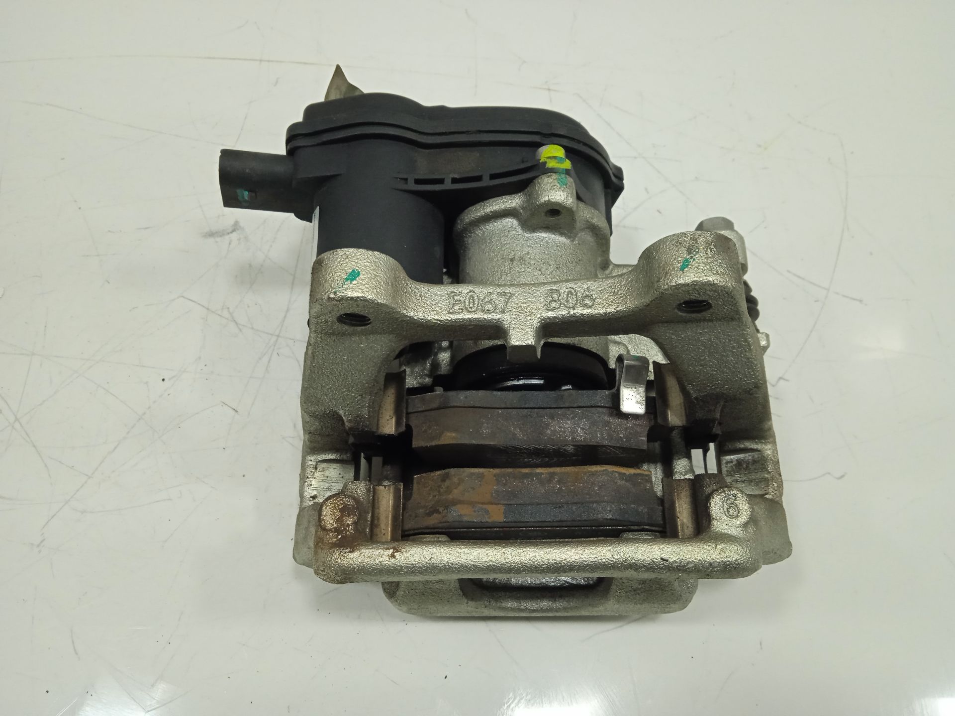 Pinza de freno trasera izquierda   no identificado