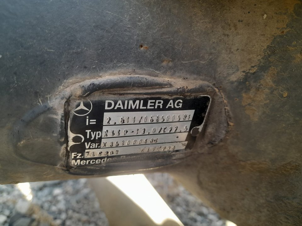 No identificado mercedes-benz actros 4 2-ejes bm 963 (2011) 