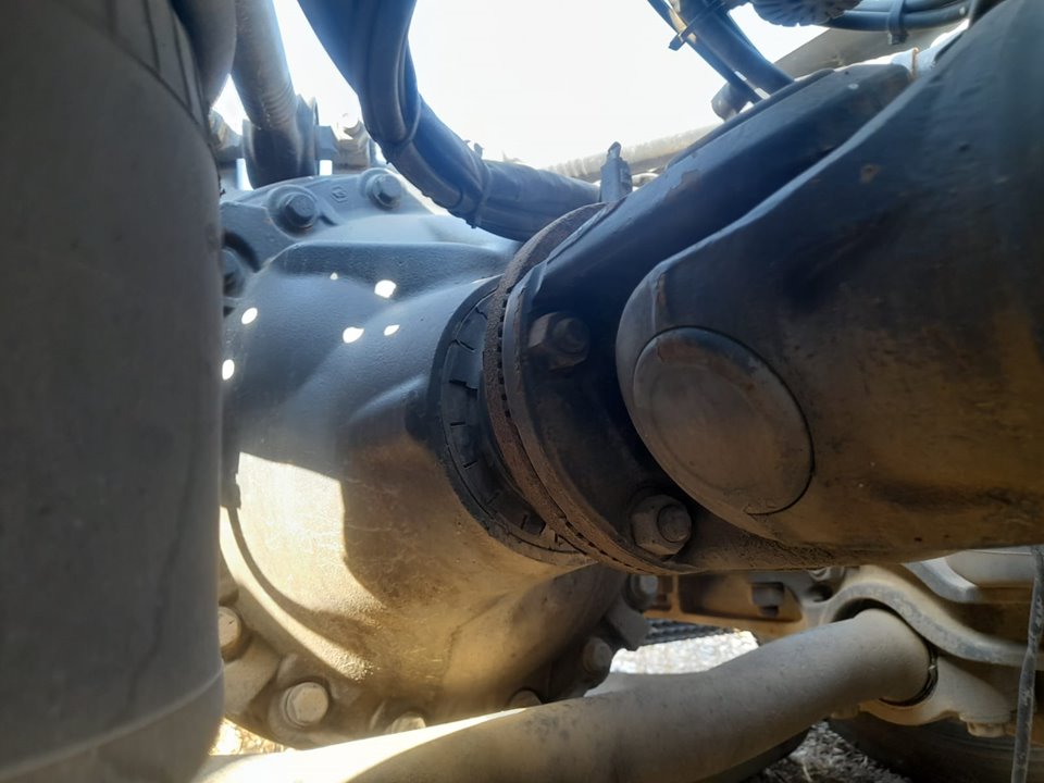 No identificado mercedes-benz actros 4 2-ejes bm 963 (2011) 